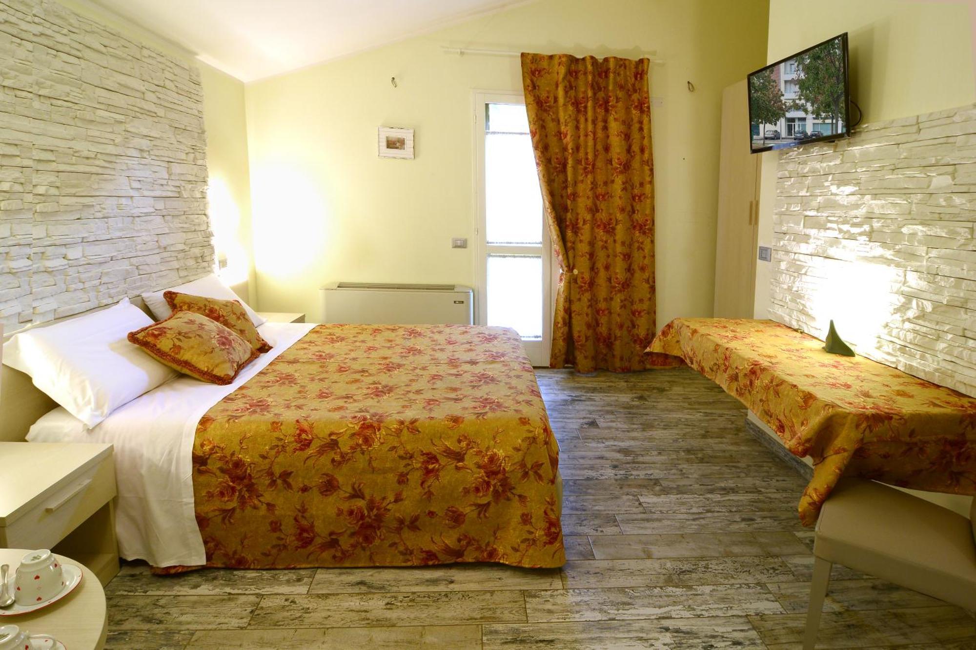 Pidkova Hotel Modena Ngoại thất bức ảnh